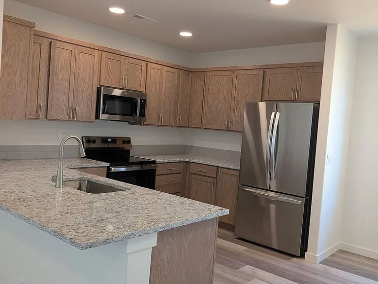 61073 NE Unity Pl — Photo 5