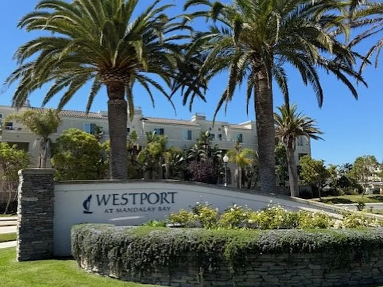 4324 Tradewinds Dr — Photo 2