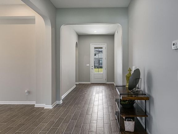 3rd image of 155 Skywood Trl