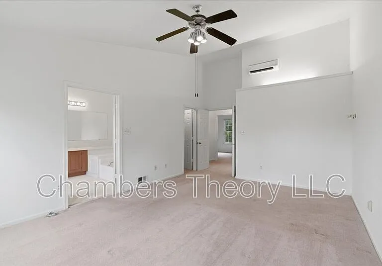 12328 Quiet Hollow Ct — Photo 13