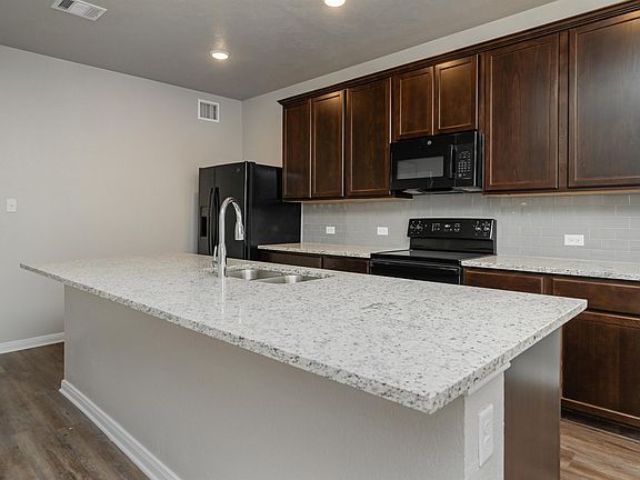 4th image of 4089 Cross Park Dr #1311