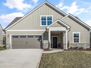 505 Chestnut Pl, Loudon, TN 37774