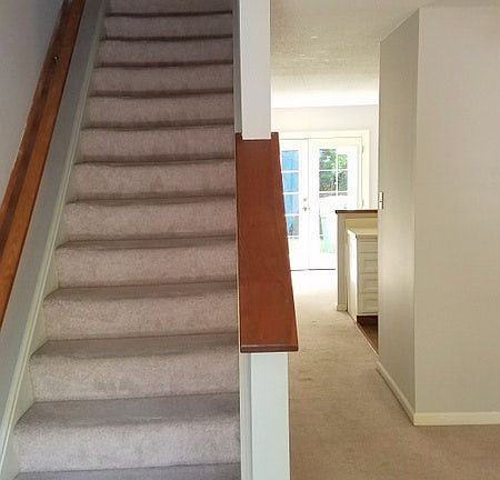 2nd image of 704 Gatehouse Ln