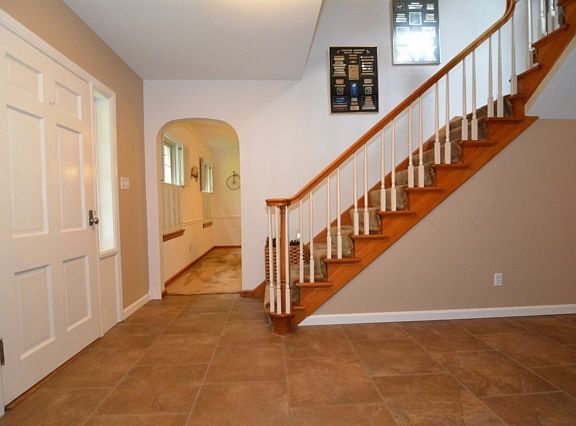 4th image of 630 Plaza Dr