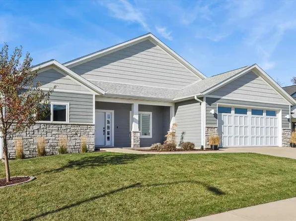 703 American Pharaoh Dr, Iowa City, IA 52240