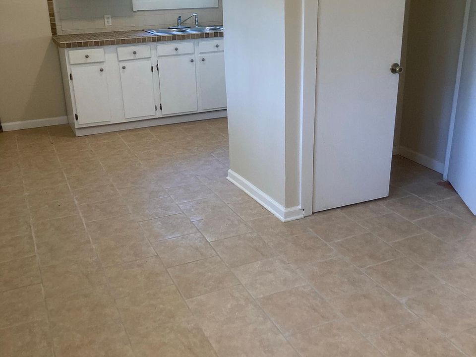 2nd image of 5129 Queen Anne Rd