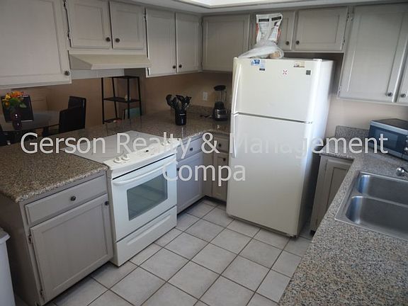 5th image of 633 W Southern Ave Unit 1111