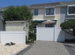 285 80th St, Avalon, NJ 08202
