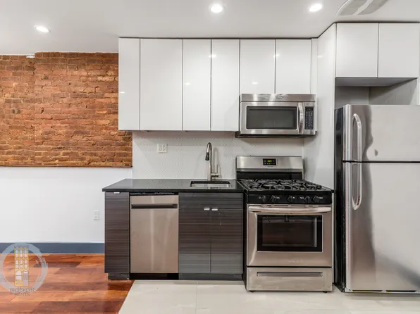 21 Herkimer Street image 5 of 18