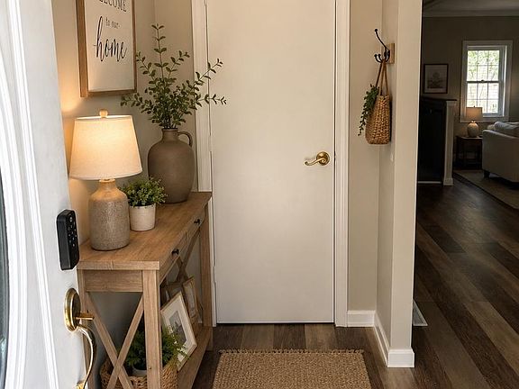 4th image of 182 N Thistle Way #182