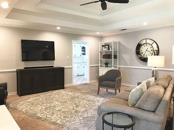5th image of 3204 Williamsburg Ln