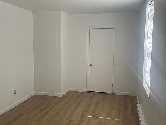 5th image of 215 E Cherry St #4