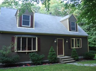 32 Suzanne Ct, West Greenwich, RI 02817