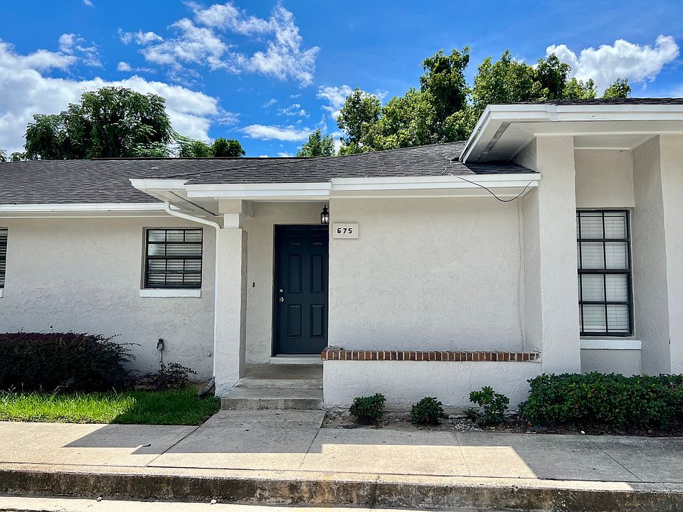 1st image of 675 Woodlane Cir