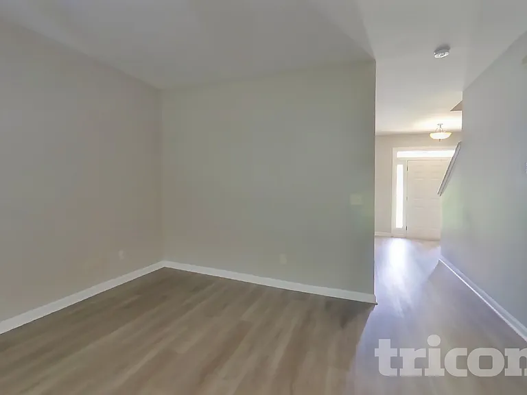 155 Hickory Hills Dr — Photo 2