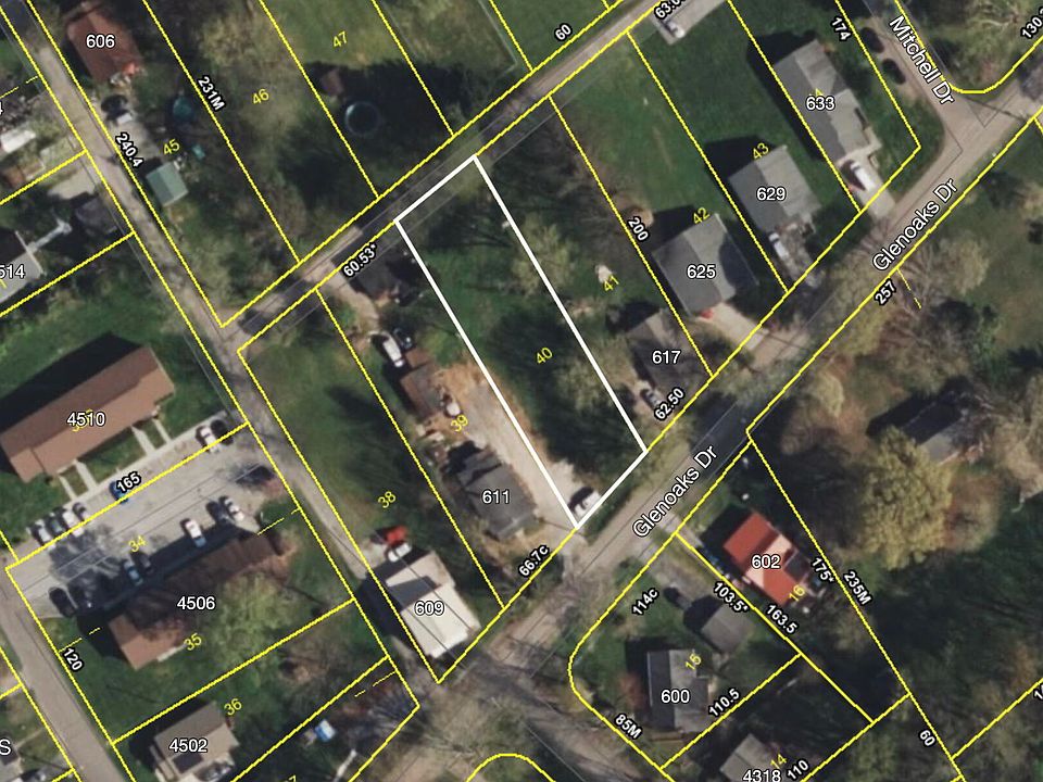 2nd image of Glenoaks Dr