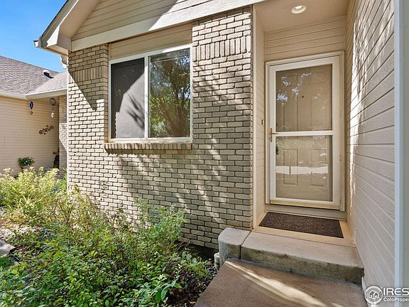 3rd image of 2576 Begonia Ct
