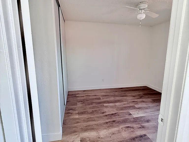 7423 N Lankershim Blvd #2 — Photo 11