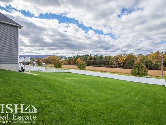 2nd image of 40 Greenfield Dr