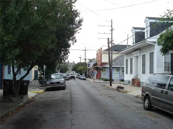 1932 Dauphine St, New Orleans, LA 70116