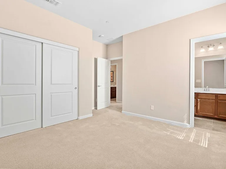 734 Carver Pl — Photo 15