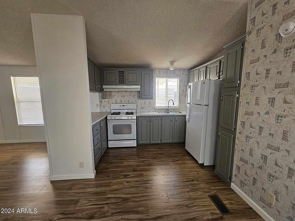 260 S Land Ave Benson AZ Zillow