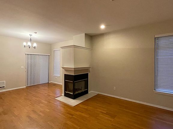 3rd image of 18008 NE 94th Ct Unit 3