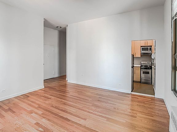 5th image of 4 Park Ave APT 21R