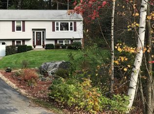 22 Red Deer Rd, Londonderry, NH 03053