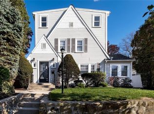 81 Gentian Ave, Providence, RI 02908