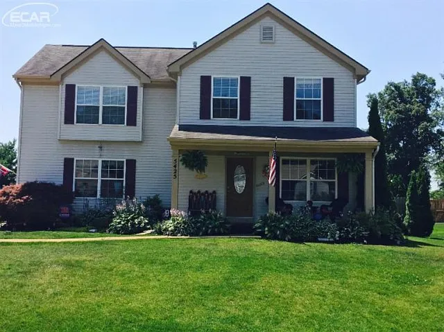 5425 Blossom Ln photo 1