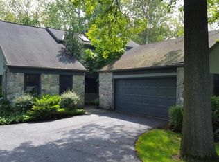 39 Deer Ford Dr, Lancaster, PA 17601