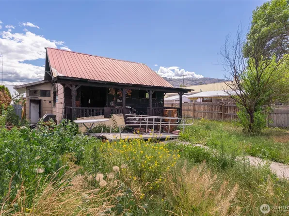 1019 Golden Street, Oroville, WA 98844