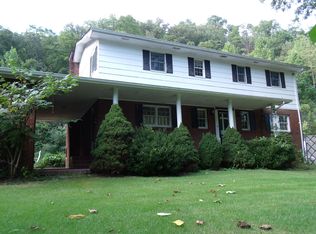 45 S Milo Rd, Tomahawk, KY 41262