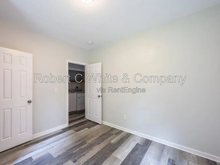 687 Winchester Ave #1 — Photo 9