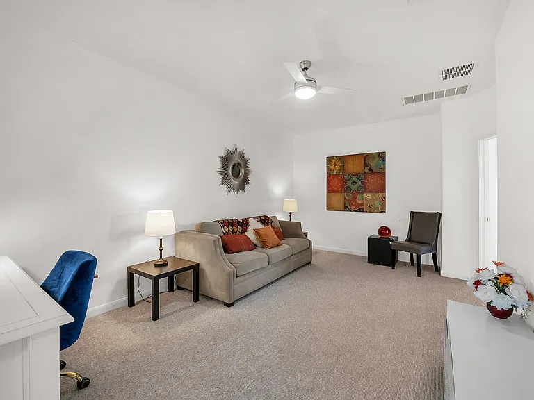 520 S Meadowlark St #B — Photo 19