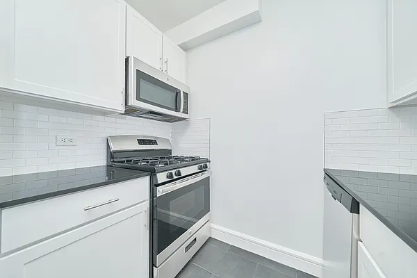 Rented by Living New York | media 17