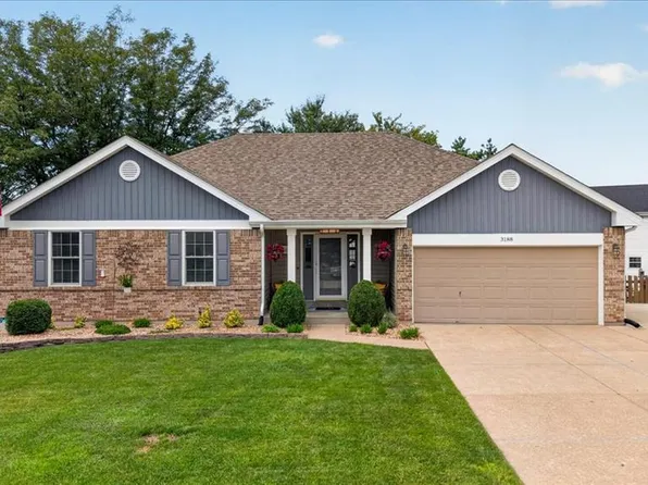 3188 Moss Pointe Dr, Saint Charles, MO 63303
