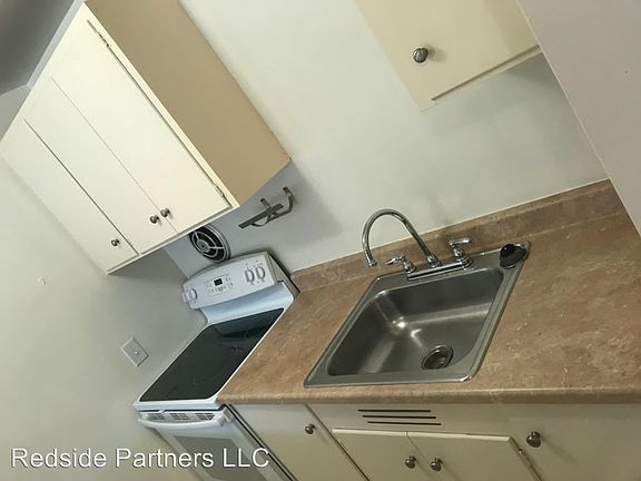 4th image of 525 E Roy St APT 303