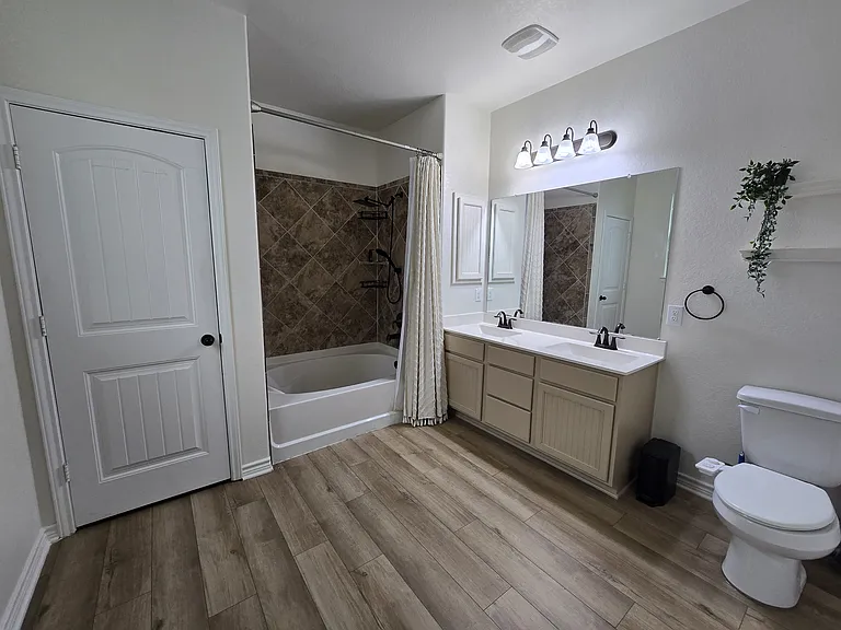 3441 Monroe Ave — Photo 6