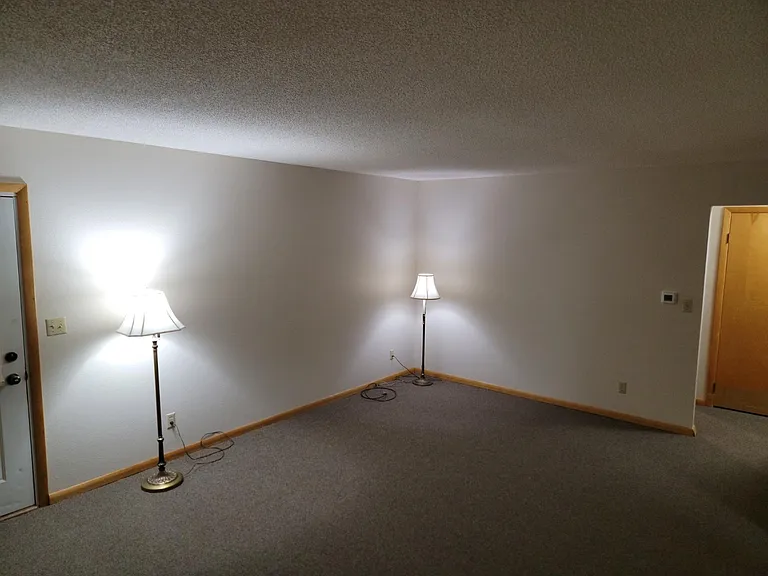 1479 Redfield St — Photo 5