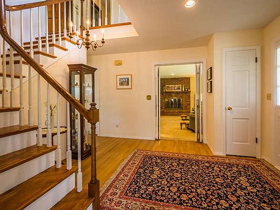 2nd image of 2301 E Woodbine Ave