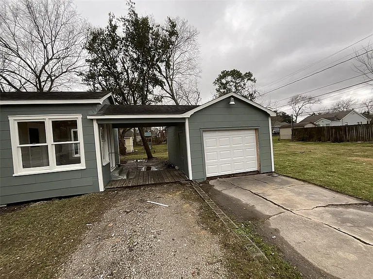 302 S 5th St — Photo 9