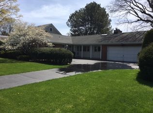2625 Marian Ln, Wilmette, IL
