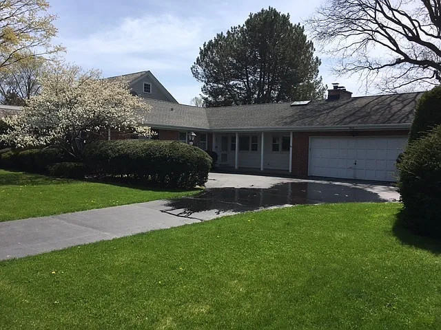 2625 Marian Ln photo 1