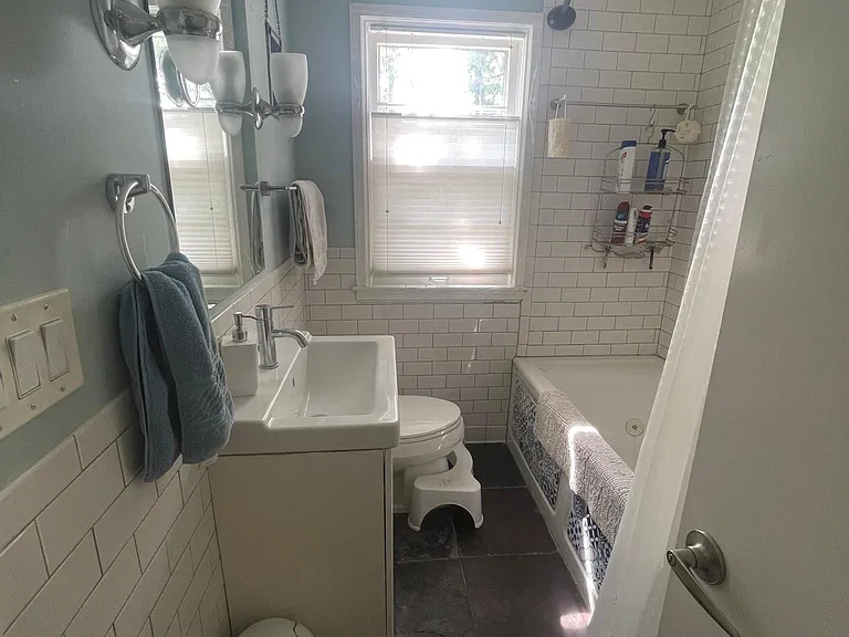 5836 Wooddale Ave — Photo 15