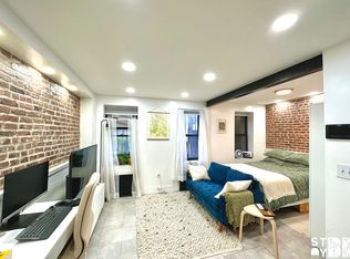 511 Van Buren St #1A, Brooklyn, NY 11221