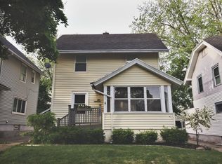 20 Dean St NE, Grand Rapids, MI 49505