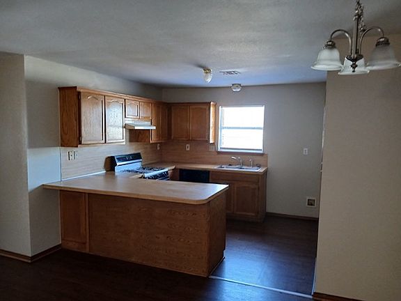 5th image of 25002 S Willow St