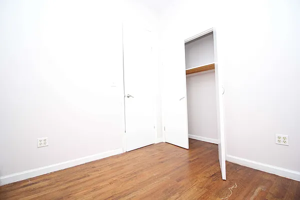 Rented by Nooklyn NYC LLC | media 18